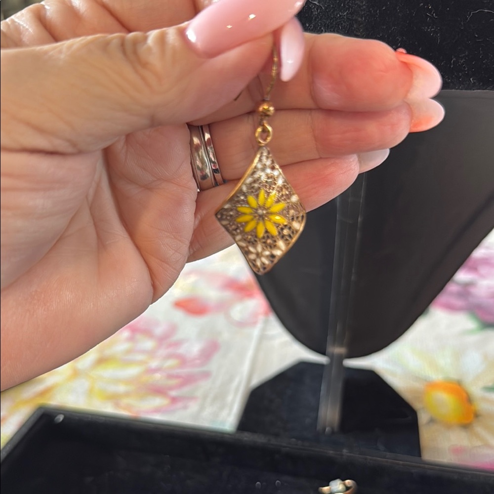 Elegant Gold and Yellow Floral Pendant Earrings